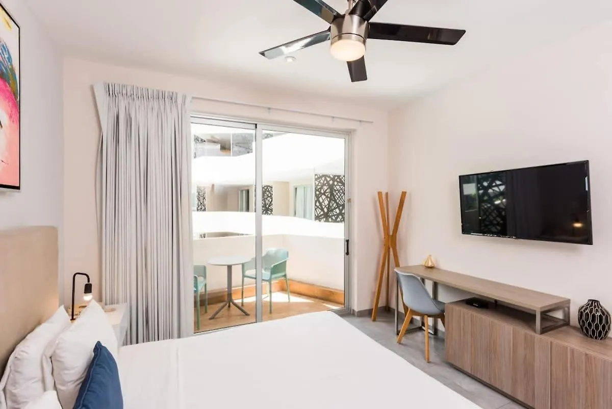 Luxury Studio With Kitchen Ac Gym Pools Cinema Playa del Carmen