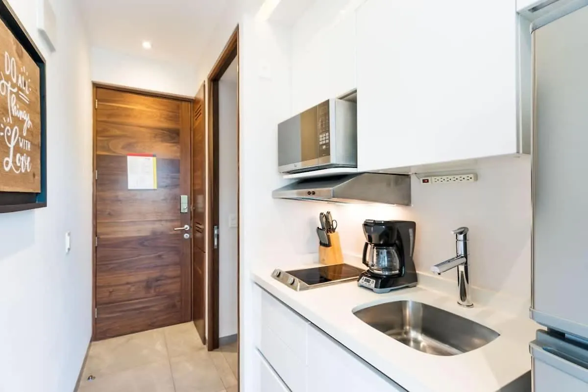 Luxury Studio With Kitchen Ac Gym Pools Cinema Playa del Carmen 0*,